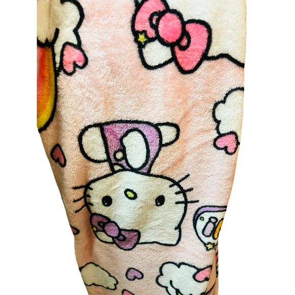 Hello Kitty rainbow world preschool throw 40 x 50 Super cute and adorable Easter - Picture 6 of 6